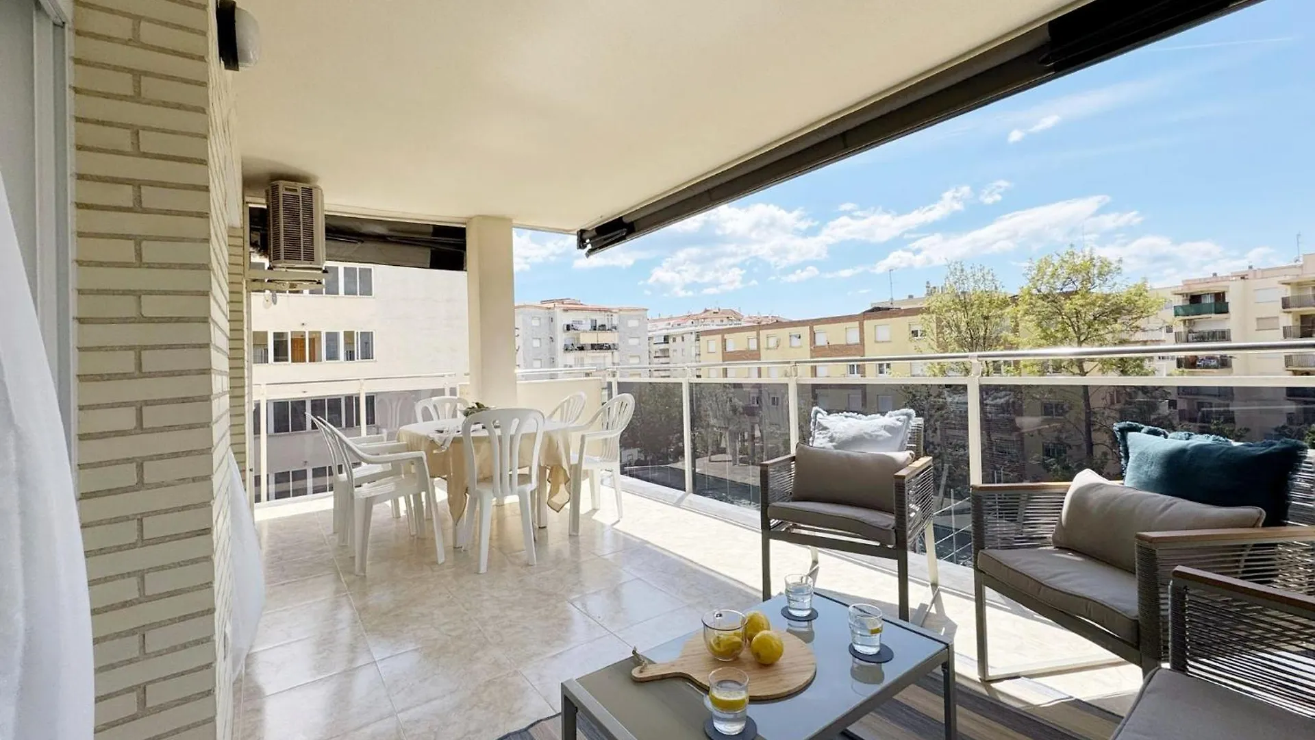 Apartment Ferienwohnung Cala Blanca Con Bonitas Vistas Piscina Y Portaventura La Pineda Spanien